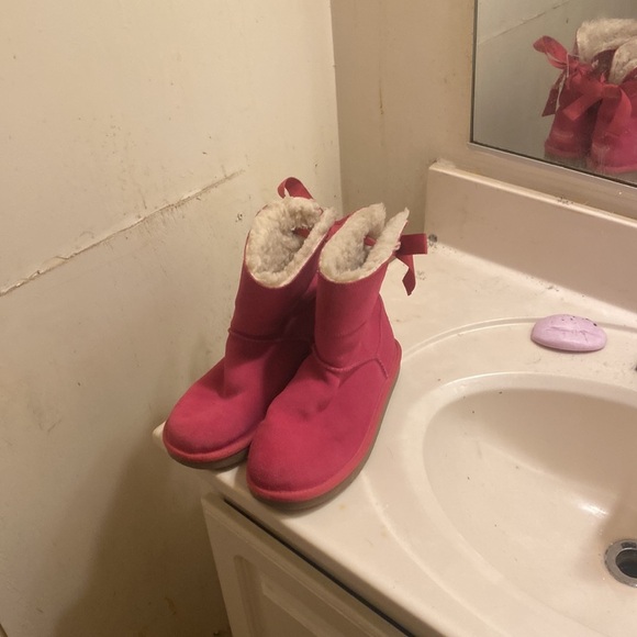 Uggs pink kookaburra boots size 3 maybe kids not sure new beautiful - Picture 4 of 16